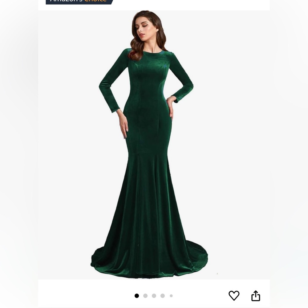 Green velvet long sleeve dress
